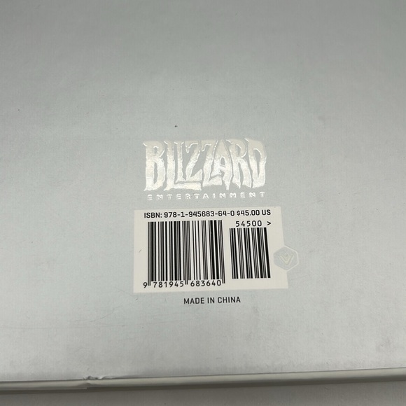 The Cinematic Art of Overwatch Volume 1 2014-2016 Book - Picture 5 of 5